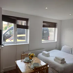Sparrow 2c Apartment London